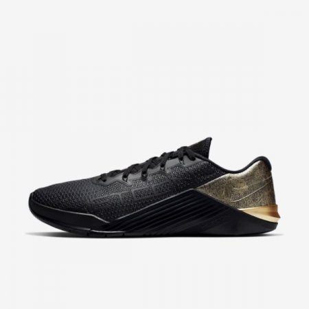 Nike Shoes Metcon 5 Black x Gold | Black / Black / Metallic Gold