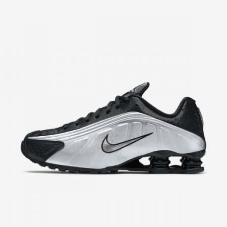 Nike Shoes Shox R4 | Black / Metallic Silver / Wolf Grey / Black