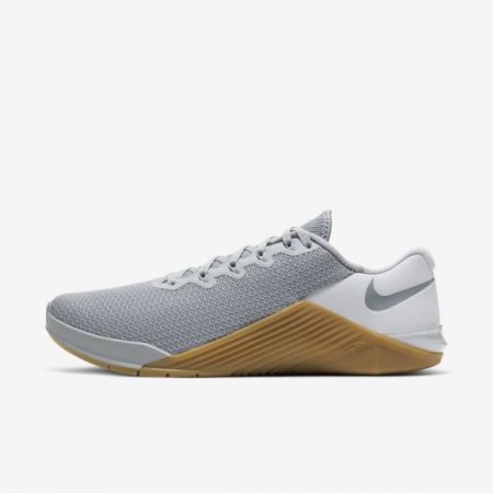 Nike Shoes Metcon 5 | Wolf Grey / White / Gum Medium Brown / Wolf Grey