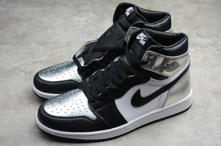 Women's | Air Jordan 1 High OG WMNS Silver Toe Black Metallic Silver-White-Black Basketball Shoes