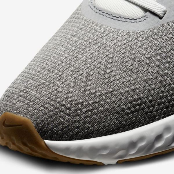 Nike Shoes Revolution 5 FlyEase | Smoke Grey / Photon Dust / Metallic Copper / Dark Smoke Grey
