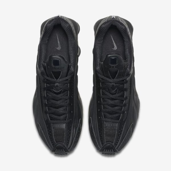 Nike Shoes Shox R4 | Black / Black / Black